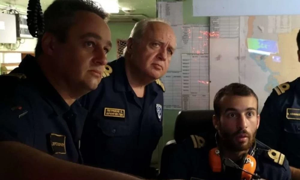 "Άγρυπνος φρουρός" ο Αρχηγός του ΓΕΝ: Ολονύκτια επίβλεψη του Ναυτικού Στόλου που βρίσκεται στο Αιγαίο